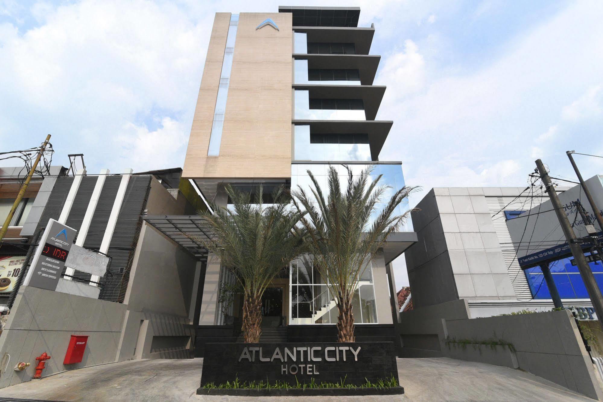 Atlantic City Hotel Bandung Exteriör bild